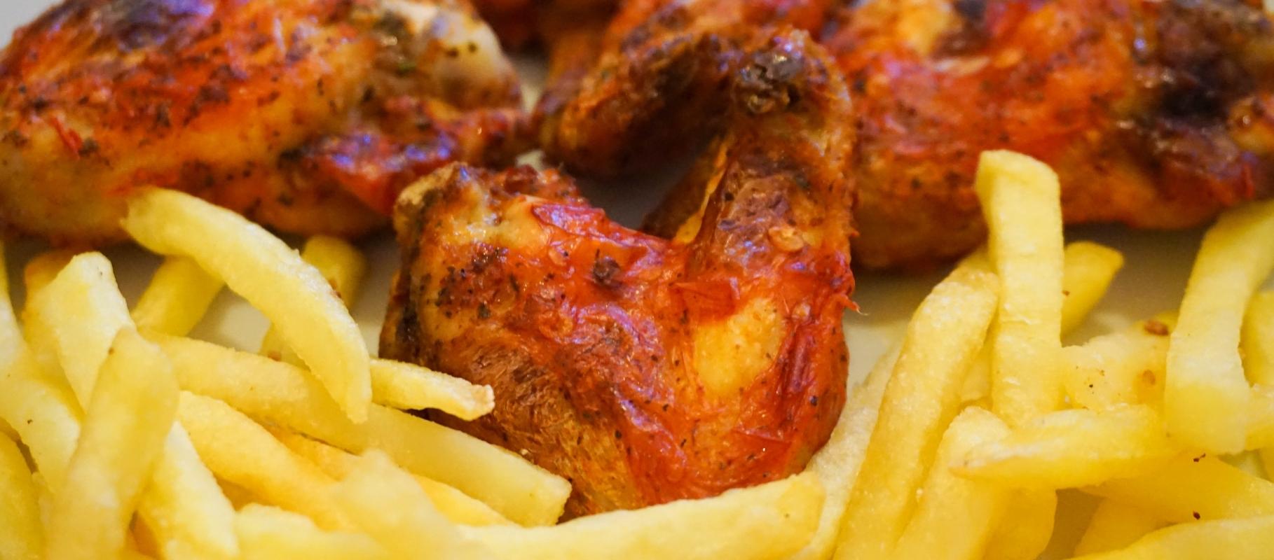 8 Pcs BBQ Wings with Chips