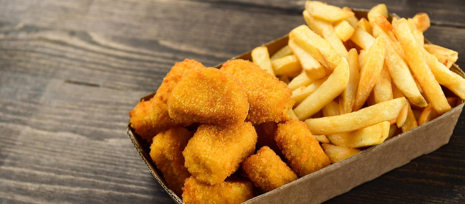 8 Pcs Chicken Nuggets with Chips